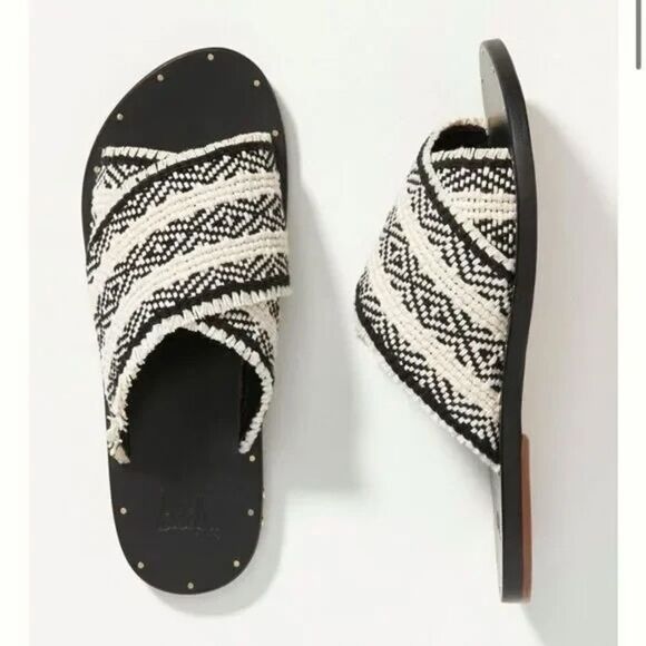 beek Mamu Slide Sandals Black and White US 7 - Picture 1 of 9